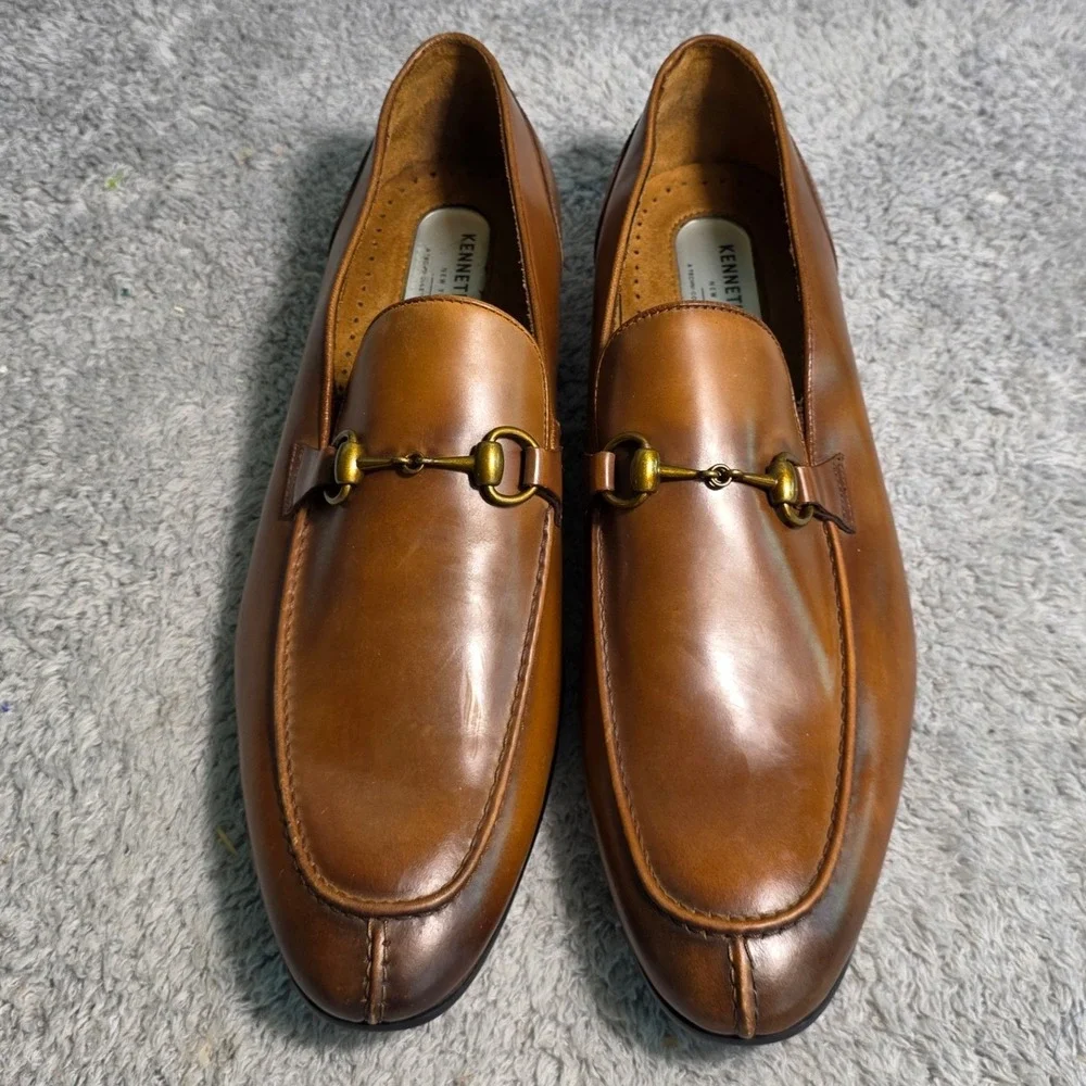 Kenneth Cole Loafer‎ Cognac Brown Leather Horse Bit Sleek Apron Toe Mens 11 NEW